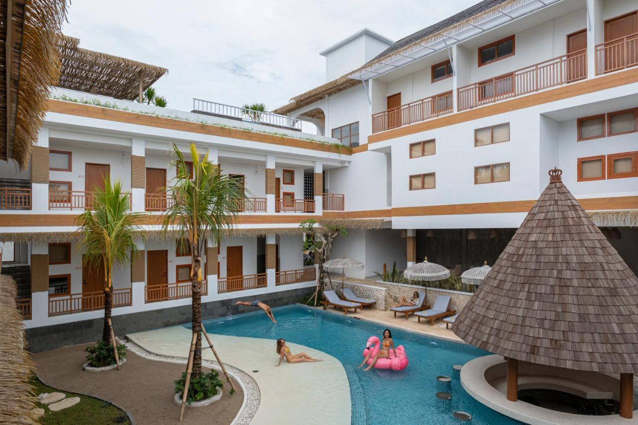 Roomates Surf Camp Canggu By Ini Vie Hospitality Екстер'єр фото