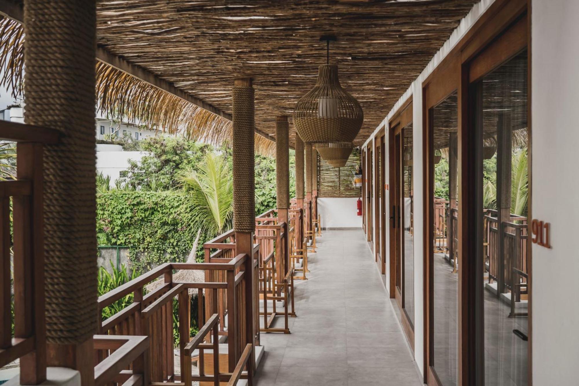 Roomates Surf Camp Canggu By Ini Vie Hospitality Екстер'єр фото