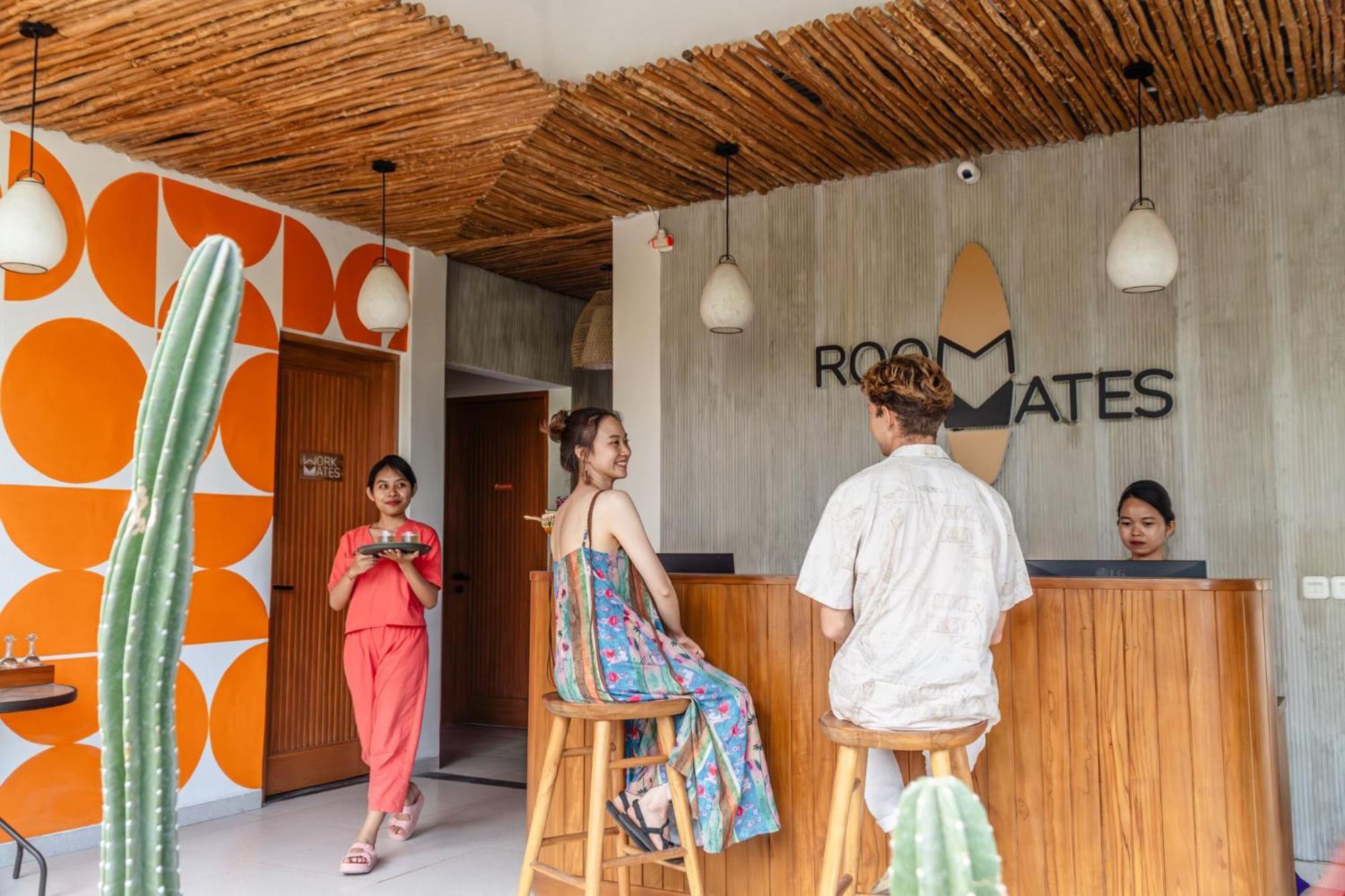 Roomates Surf Camp Canggu By Ini Vie Hospitality Екстер'єр фото